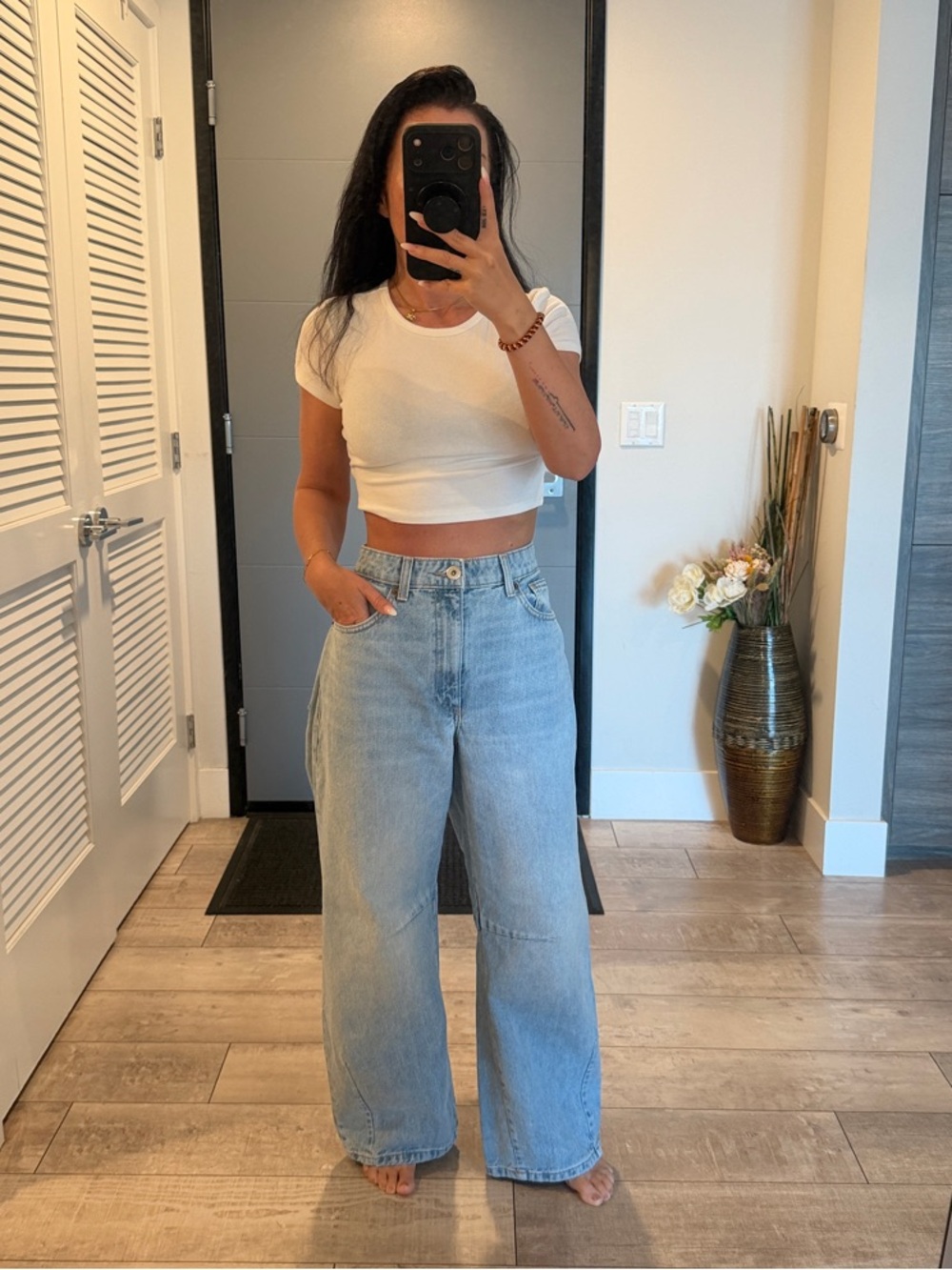 ZARA High-Rise Barrel Leg Balloon Jeans Light Wash - Size 2